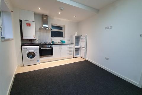 1 bedroom ground floor flat for sale, Cleveland Road, Gosport