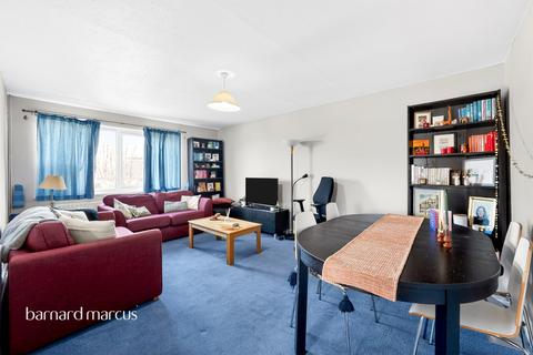 2 bedroom flat for sale, Park Road, New Malden