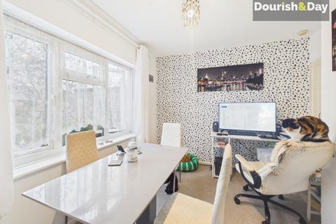 3 bedroom end of terrace house for sale, Milton Grove, Stafford ST17
