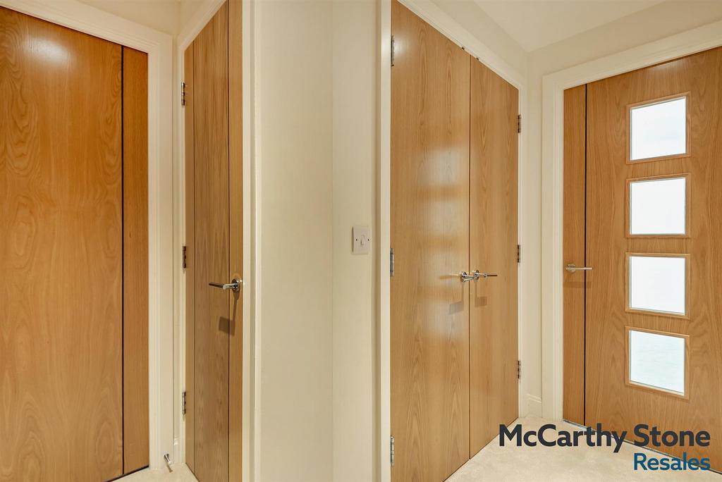 8681262-interior05-800.jpg