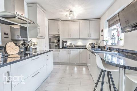 undefined, Dapplestone Close, NORTHAMPTON