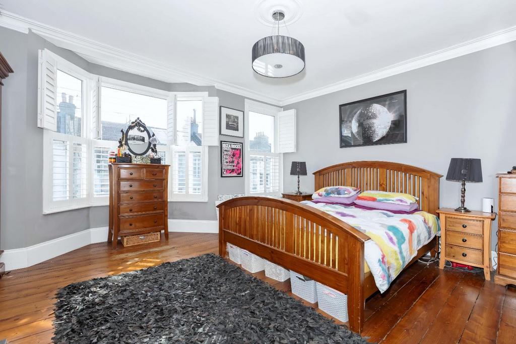 Connaught Terrace 12.jpg