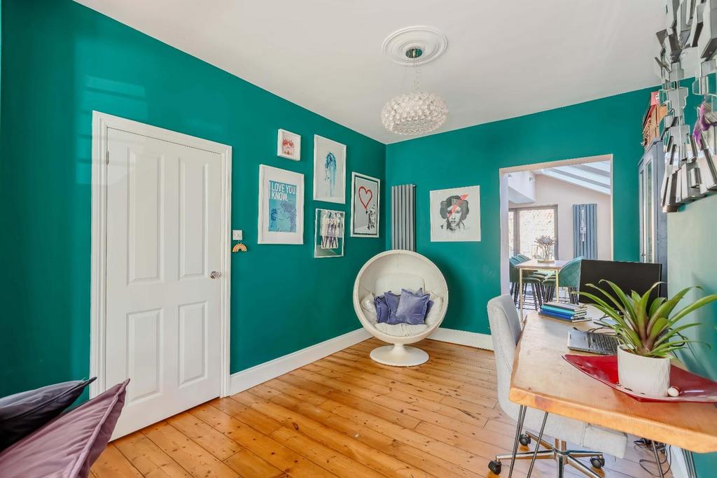 Connaught Terrace 3.jpg