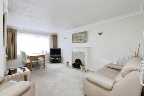 2 bedroom flat for sale, Elstree Road, Bushey Heath, Bushey