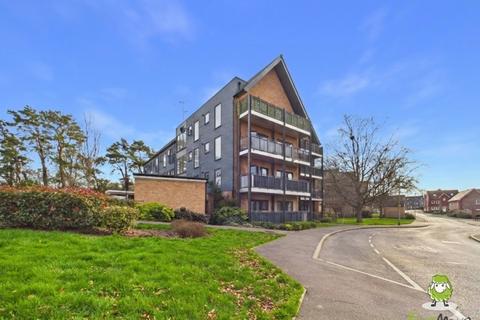 2 bedroom flat for sale, Fleetlands House, 34 Blackmoor Drive, Basingstoke, Hampshire, RG24