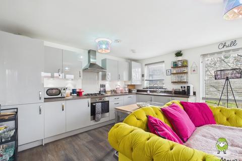 2 bedroom flat for sale, Fleetlands House, 34 Blackmoor Drive, Basingstoke, Hampshire, RG24