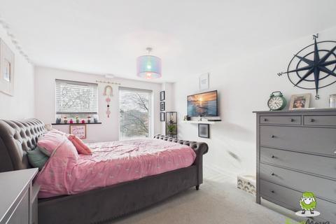 2 bedroom flat for sale, Fleetlands House, 34 Blackmoor Drive, Basingstoke, Hampshire, RG24