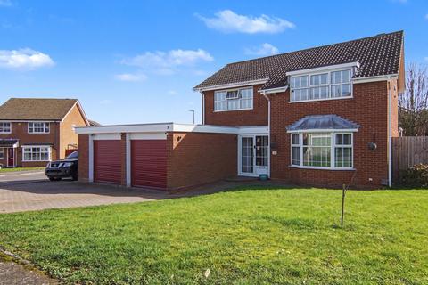 4 bedroom detached house for sale, Shenstone Drive, Balsall Common, CV7