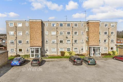 2 bedroom flat for sale, Wentworth Drive, Sittingbourne, Kent
