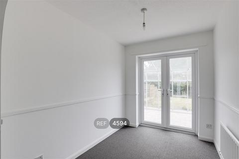 3 bedroom detached house to rent, Nottingham NG15