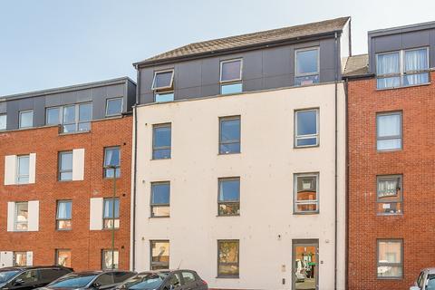 Ferry Gait Crescent, Silverknowes, Edinburgh, EH4