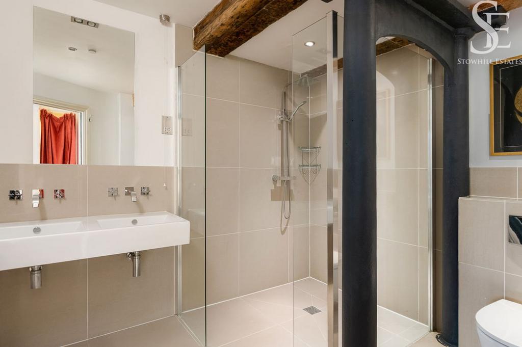 Ensuite 2