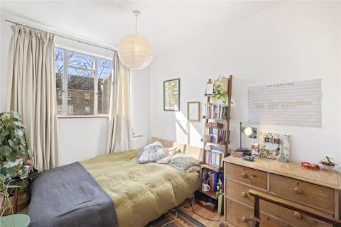 3 bedroom apartment for sale, Thurleigh Court, Nightingale Lane, London, SW12