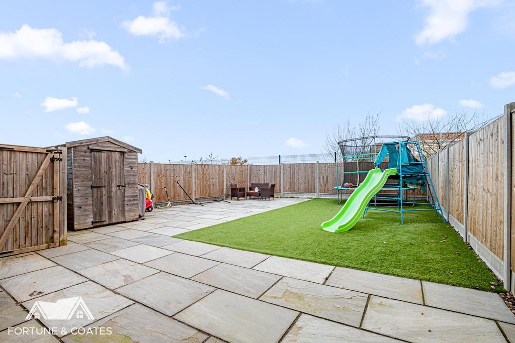 Blackthorn Drive 26.jpg