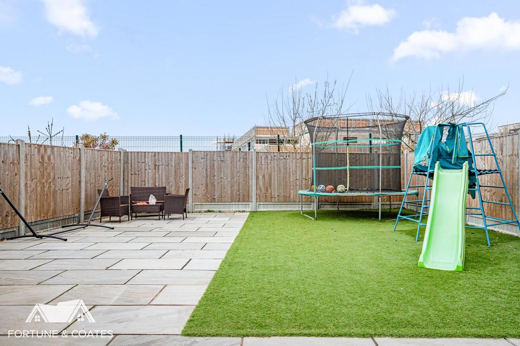 Blackthorn Drive 29.jpg