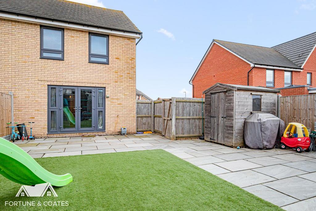 Blackthorn Drive 30.jpg