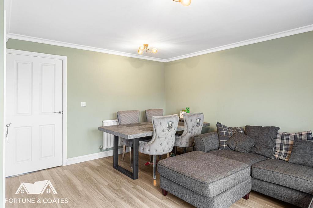 Blackthorn Drive 18.jpg