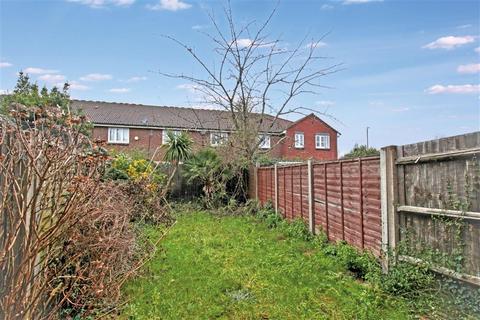 3 bedroom terraced house for sale, Dakota Gardens, BECKTON