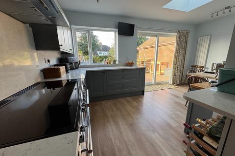 undefined, Church Road, Stretton, Burton-on-Trent, DE13