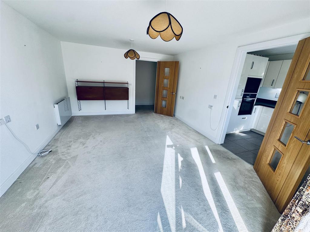 For Sale by Aspire Residential   Heene Road