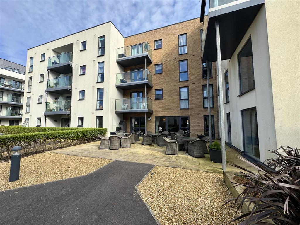 For Sale by Aspire Residential   Heene Road
