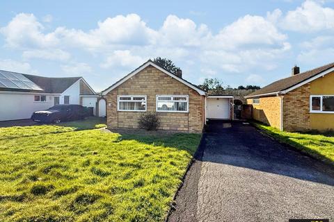 2 bedroom bungalow for sale, Chafeys Avenue, Weymouth