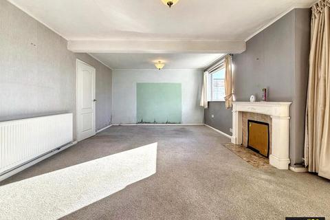 2 bedroom bungalow for sale, Chafeys Avenue, Weymouth