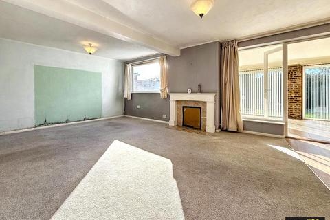 2 bedroom bungalow for sale, Chafeys Avenue, Weymouth