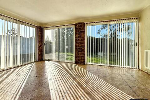 2 bedroom bungalow for sale, Chafeys Avenue, Weymouth