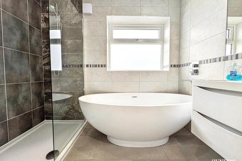4 bedroom semi-detached house for sale, Ennerdale Road, Dewsbury, West Yorkshire