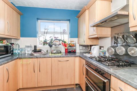 2 bedroom flat for sale, Salters Close, Rickmansworth WD3