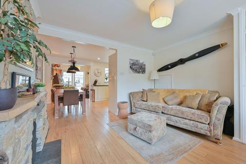 3 bedroom semi-detached house for sale, Mutchetts Close, Watford, WD25