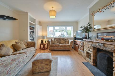 3 bedroom semi-detached house for sale, Mutchetts Close, Watford, WD25