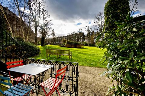 4 bedroom apartment for sale, Randolph Avenue, Little Venice W9