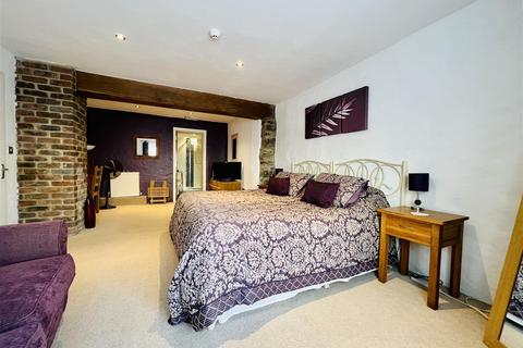 5 bedroom terraced house for sale, Gosport Street, Laugharne, Carmarthen