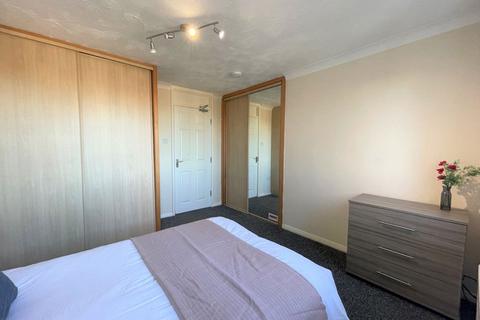 undefined, Rm 6, Brookfurlong, Ravensthorpe, PE3 7LQ