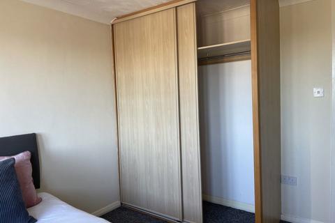 undefined, Rm 6, Brookfurlong, Ravensthorpe, PE3 7LQ
