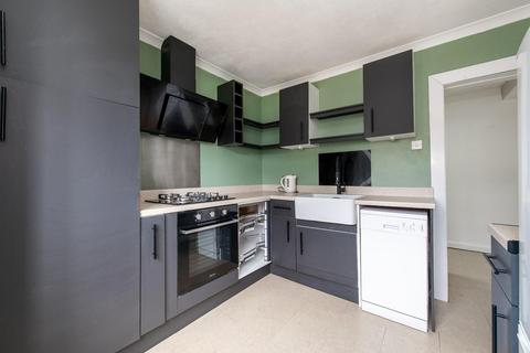 3 bedroom terraced house for sale, Hawthorn Road, Dartford