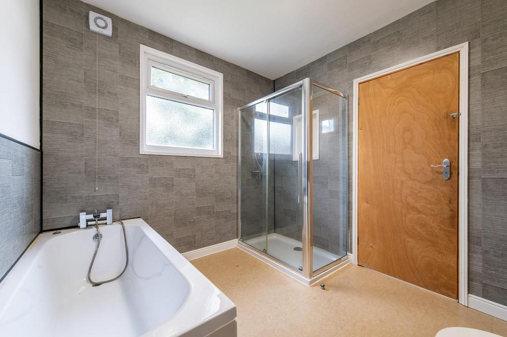 Ground Floor Bathroom