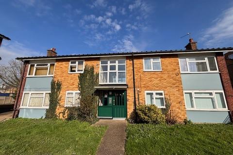 undefined, Dunheved Road South, Thornton Heath CR7