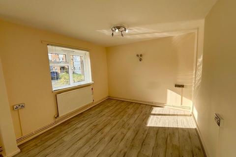 undefined, Dunheved Road South, Thornton Heath CR7