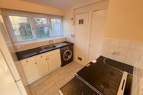 undefined, Dunheved Road South, Thornton Heath CR7