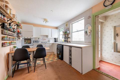 4 bedroom terraced house for sale, Elm Road, Greenhithe