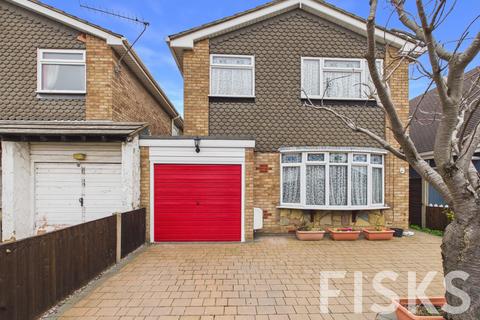 4 bedroom detached house for sale, Meynell Avenue, Canvey Island, SS8