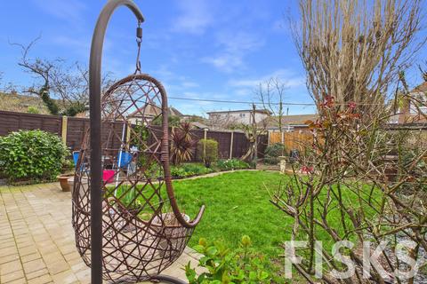 4 bedroom detached house for sale, Meynell Avenue, Canvey Island, SS8