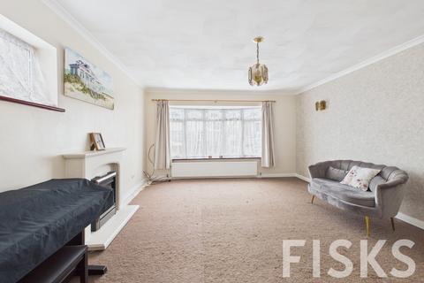 4 bedroom detached house for sale, Meynell Avenue, Canvey Island, SS8