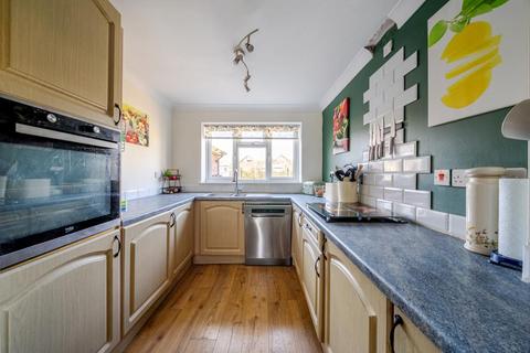 4 bedroom semi-detached house for sale, Alexander Road,  Thatcham,  RG19