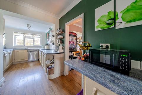 4 bedroom semi-detached house for sale, Alexander Road,  Thatcham,  RG19