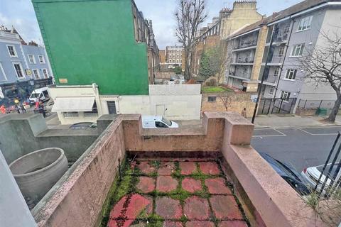 1 bedroom flat for sale, Colville Terrace, NOTTING HILL