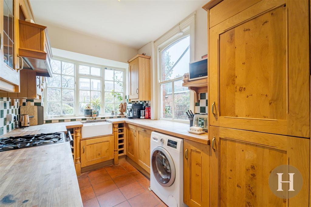 Hadleigh Estate Agents-11.jpg